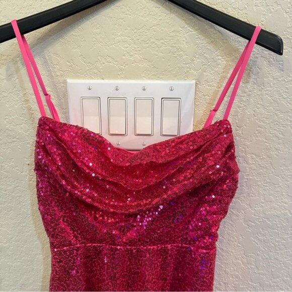 NEW Jaeden Small Sparkling Barbie Pink Sequin Formal Homecoming Sweetheart Dress - Picture 4 of 7